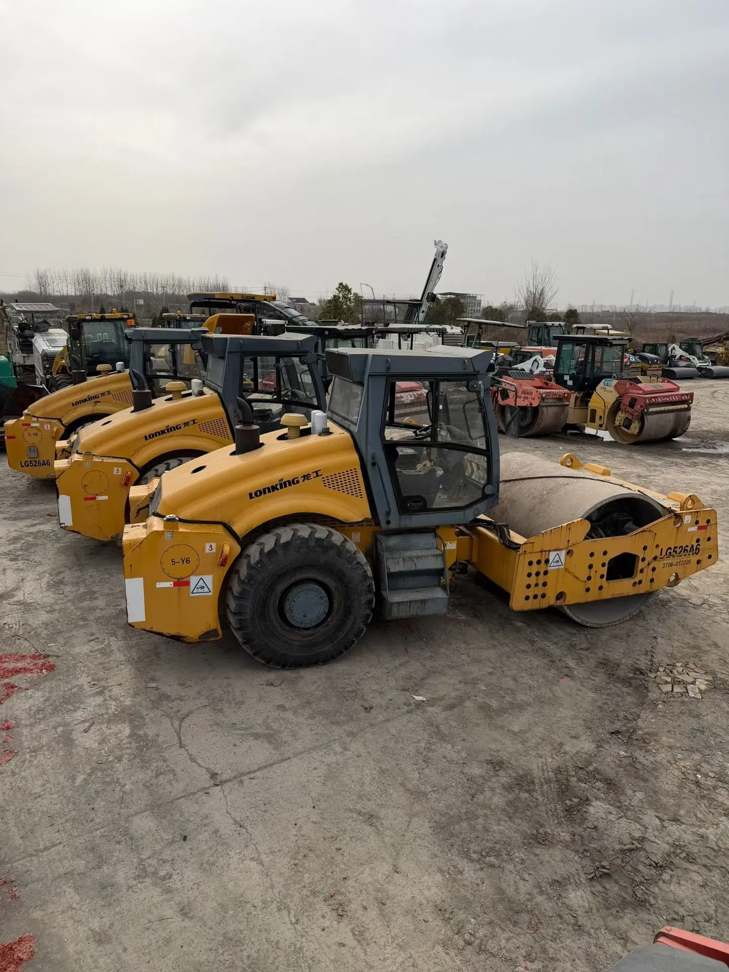 Heavy-Duty Oscillating Steel Wheel Roller for High-Performance Roadworks