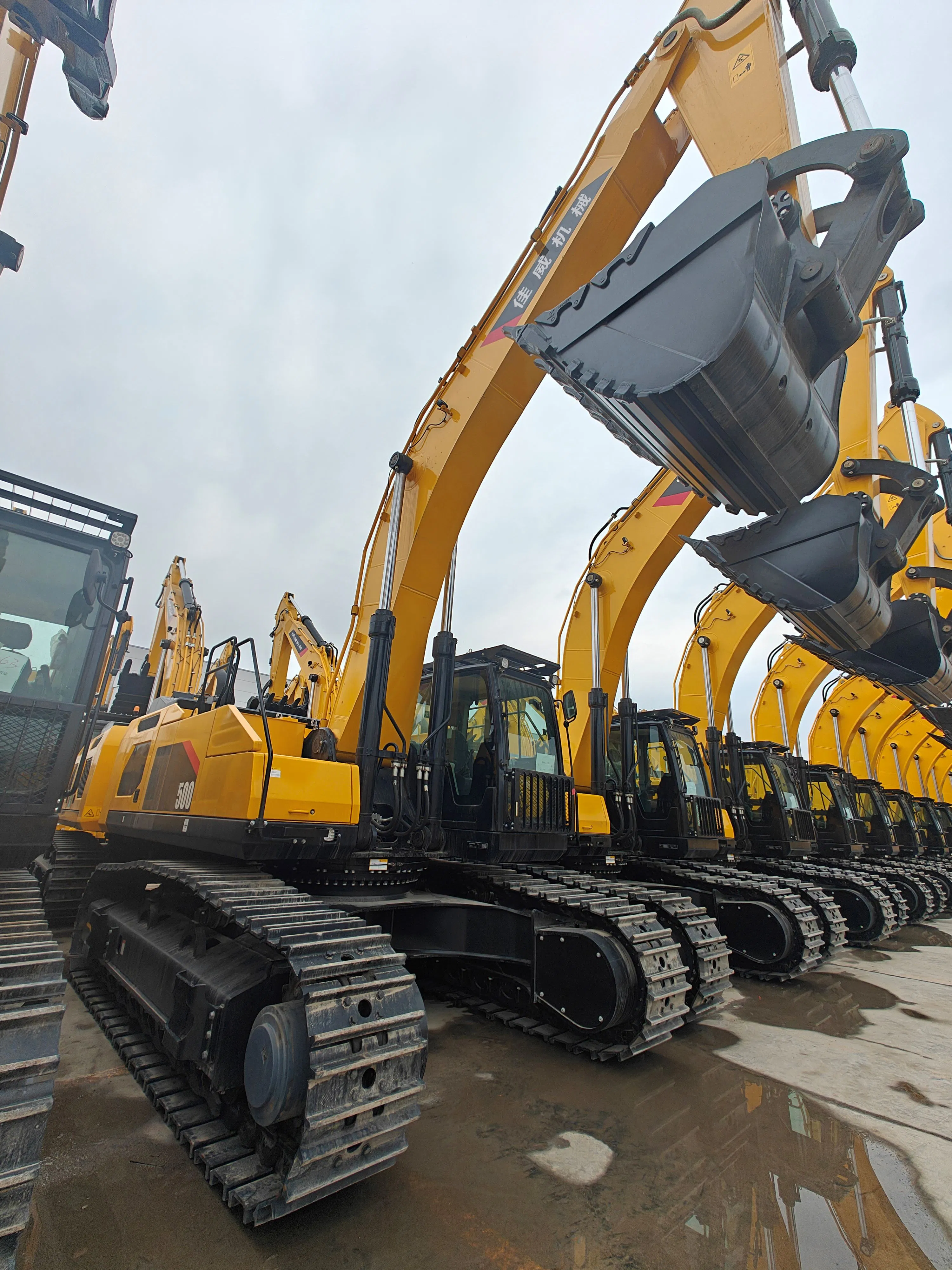 Large Hydraulic Excavator: 50 Ton Heavy Duty Excavation Equipment