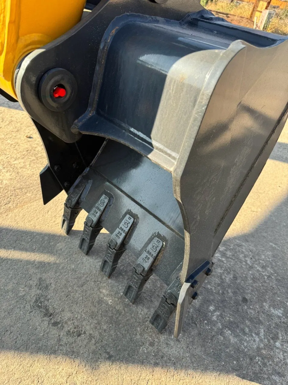 Unmatched Performance: Se60LC-10w's Load-Sensitive Hydraulic System