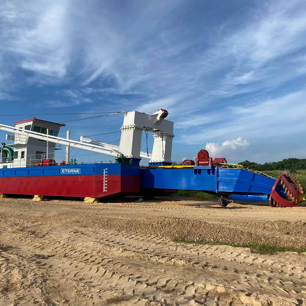 Quality Hydraulic Pipeline Water Injection Gold Mining Cutter Head Mechanical Cutter Dipper Marine Sea Backhoe Dredger Boat Equipment for Sale