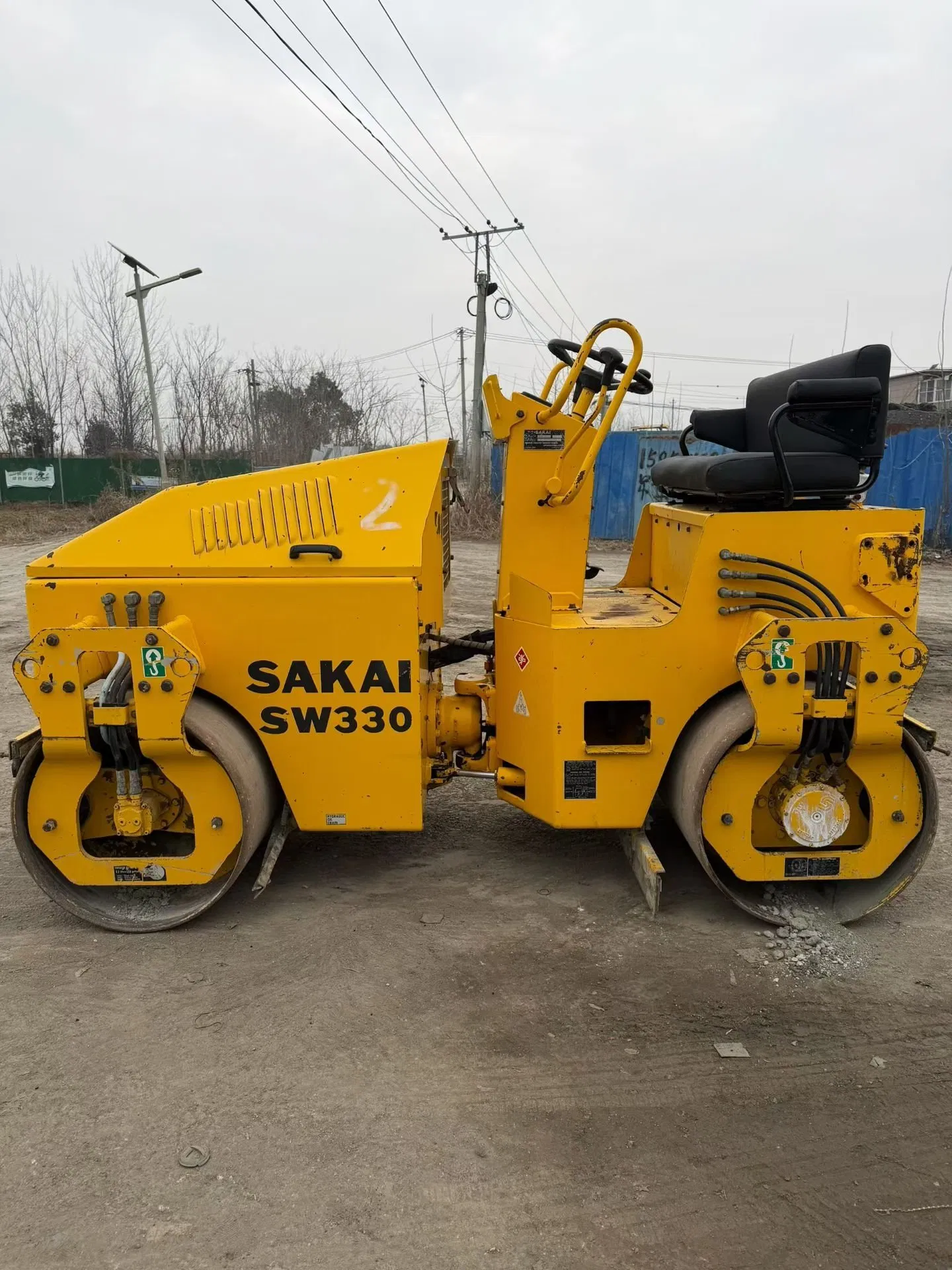 Heavy-Duty Oscillating Steel Wheel Roller for High-Performance Roadworks