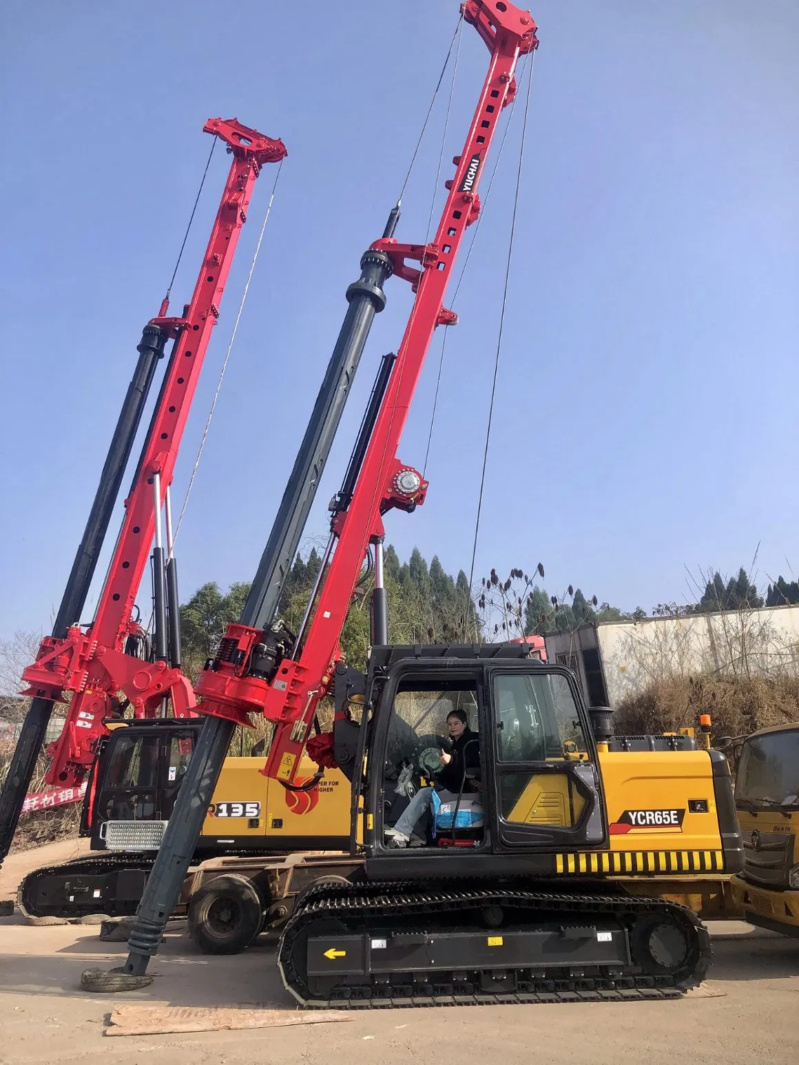 Efficient Ycr90 Small Piling Machine Ideal for Urban Construction and Limited Access Sites