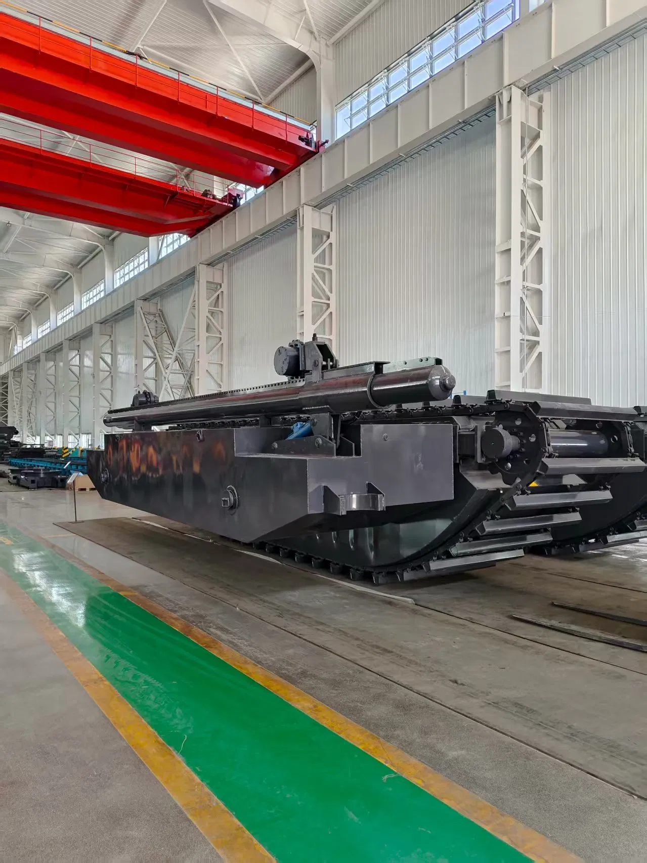 Custom Amphibious Undercarriage System for Floating Excavator Efficiency
