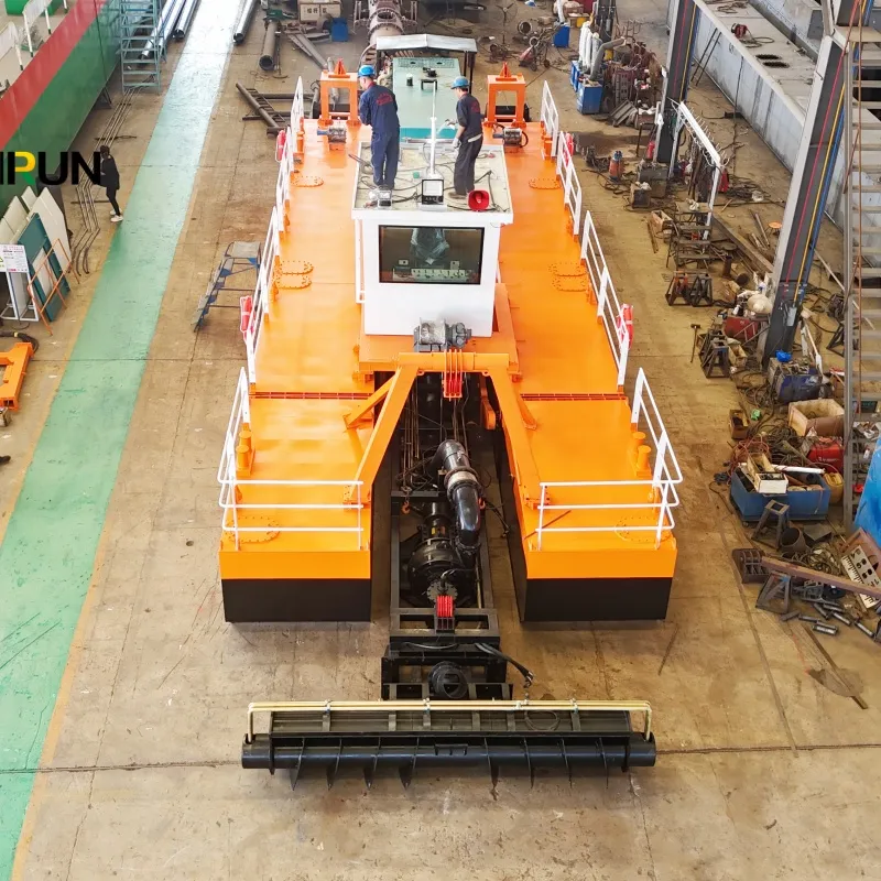 Trailing Suction Hopper Dredger