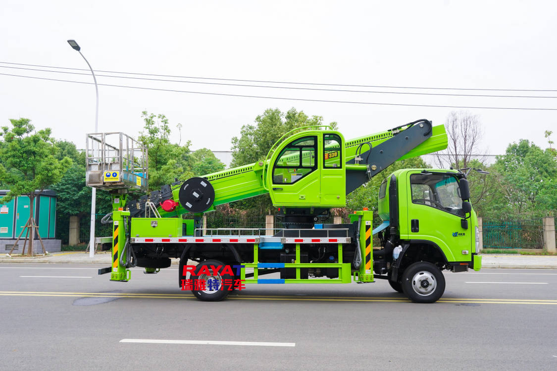 Isuzu 33m Diesel Fuel Manual Transmission Aerial Work Platform Lift Truck for Municipal Maintenance