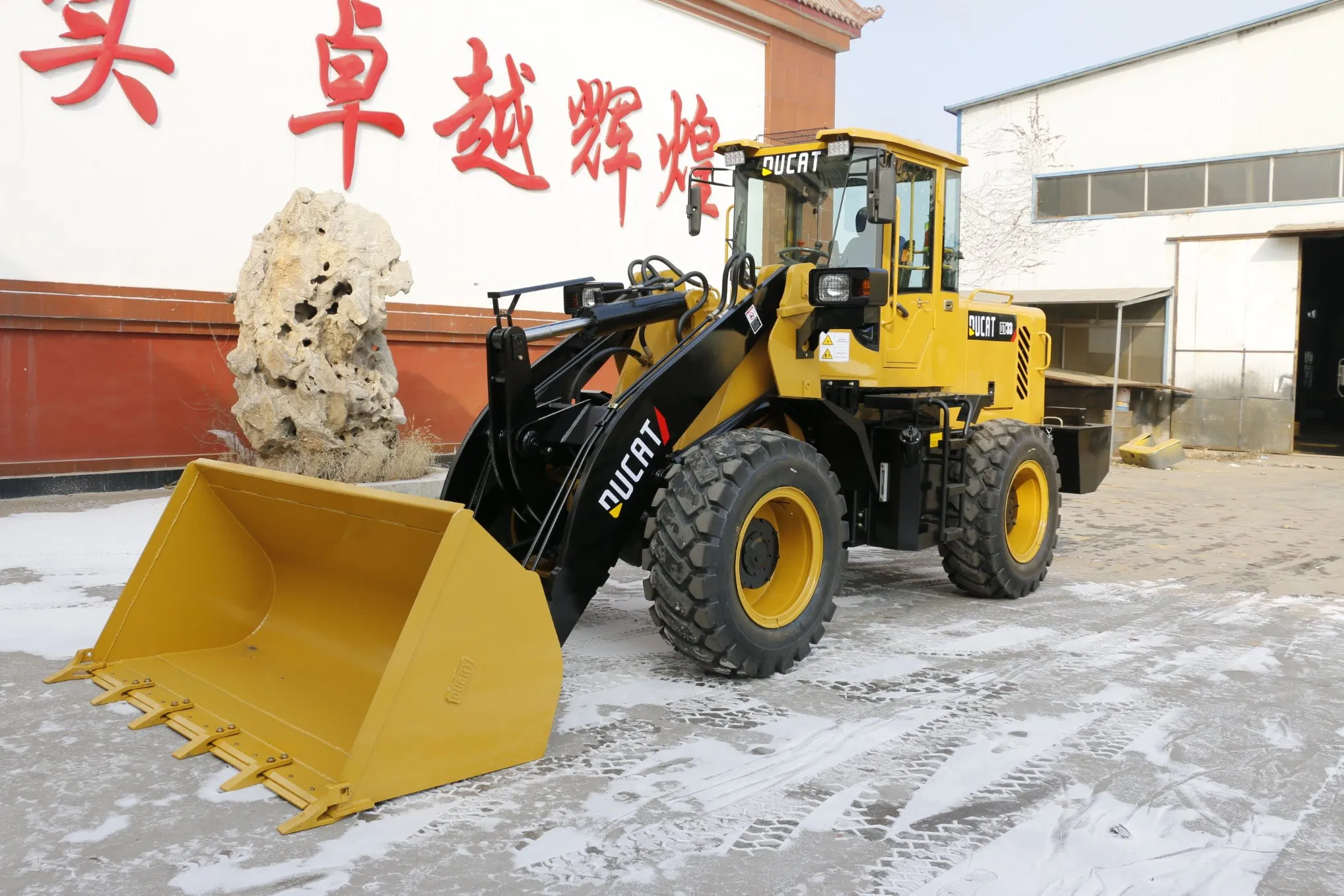 China 3ton Lq936 Construction Machinery Wheel Loader with Cummins Engine