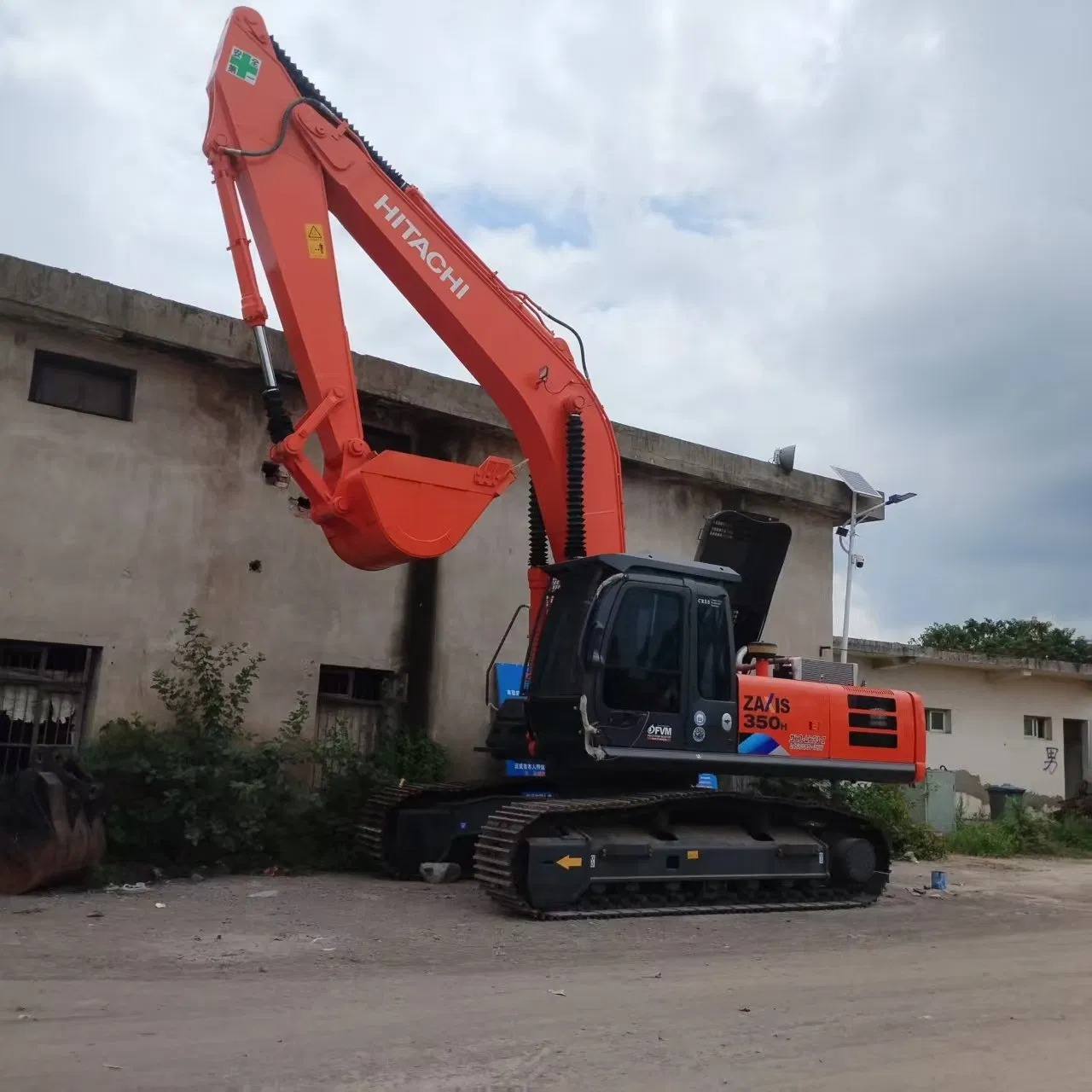 Used Hitachi Zx350h Construction Excavator for Sale, Excellent Condition, Reliable Quality, Strong Productivity for Roadwork and Land Clearing