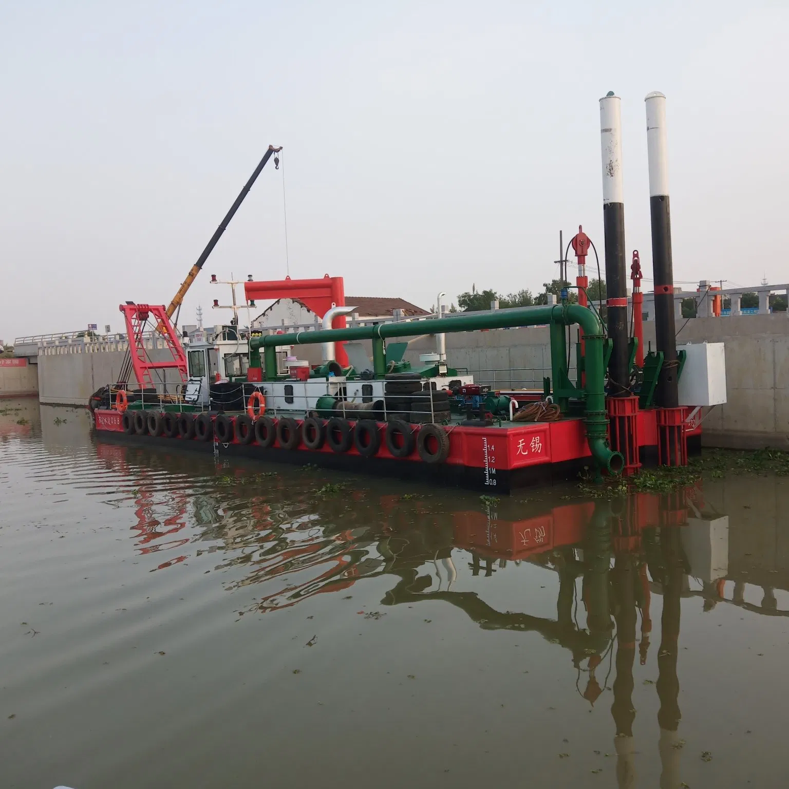 Large Dredging Equipment Runs Smoothly