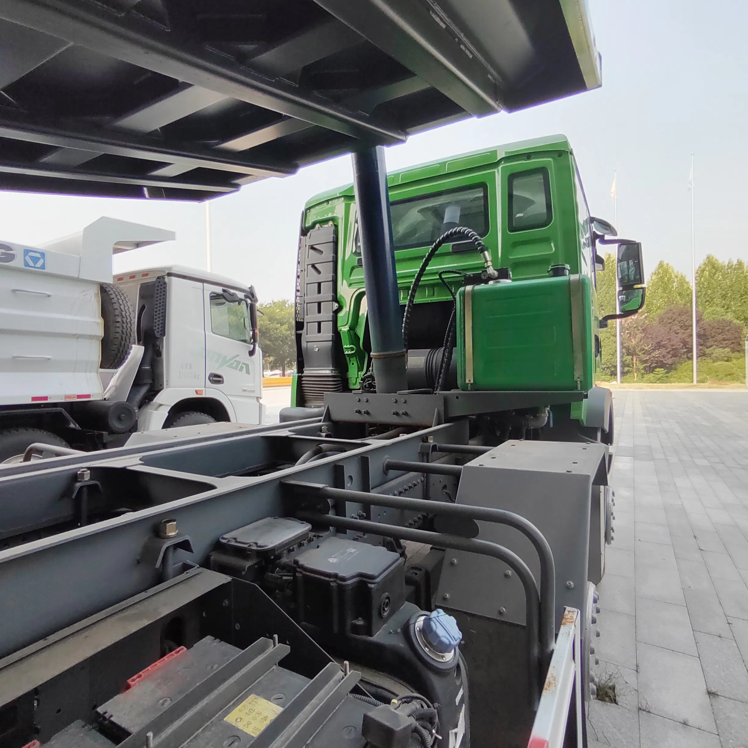 Affordable Used Sinotruk Mining Haulage Machinery for Heavy Duty Tasks