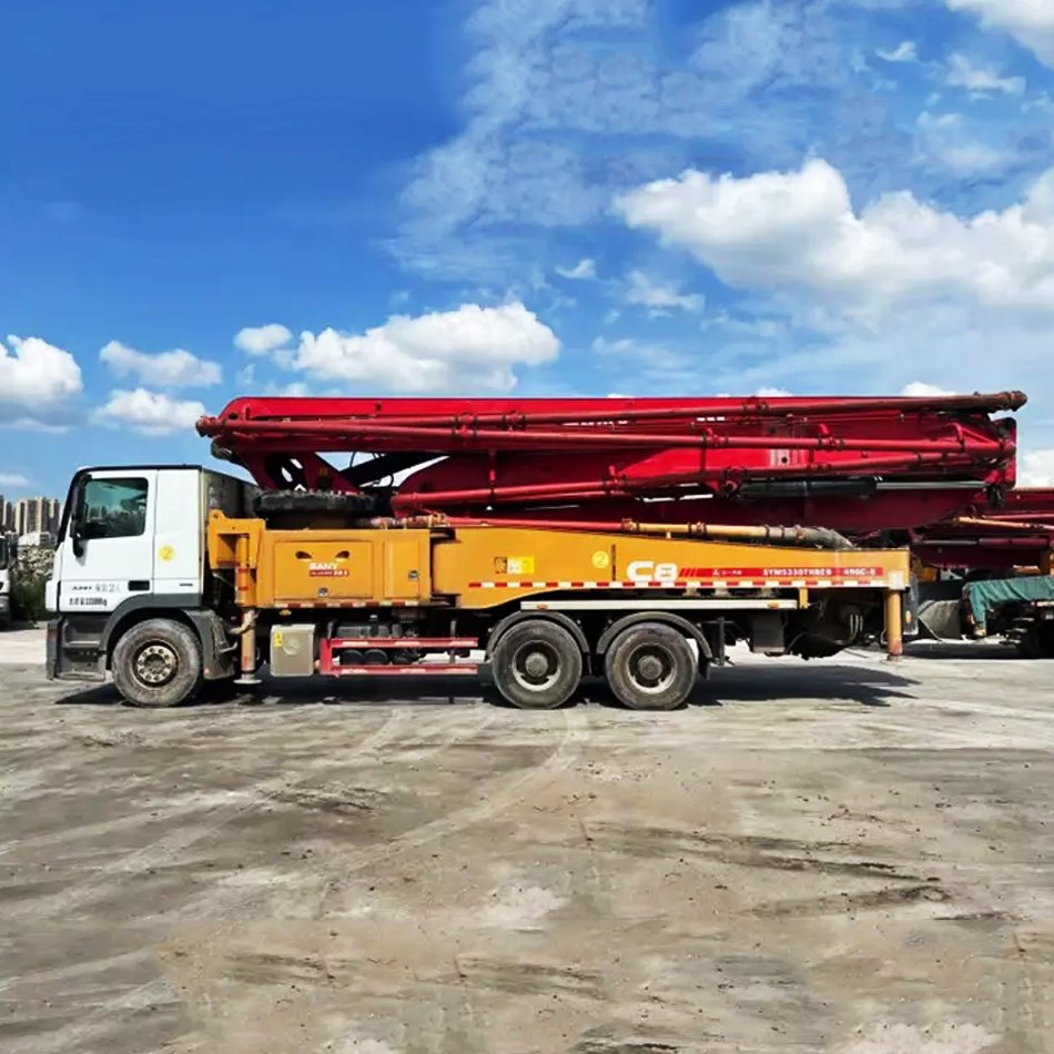 Used 42 Meter Refurbished Truck Pump Putzmeister Provided Small Concrete Pump Machine