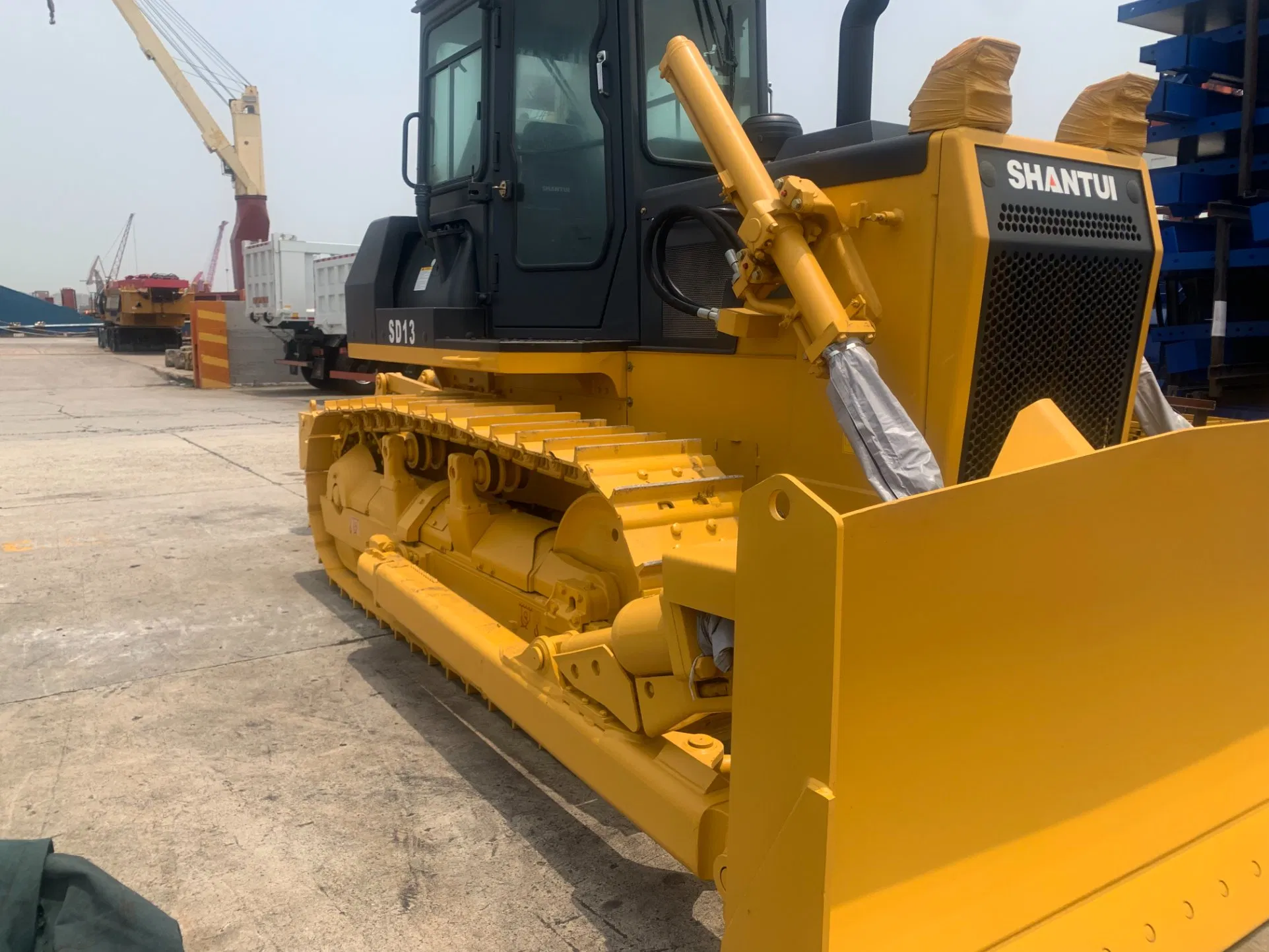 Shantui SD Series Crawler Bulldozers Models SD13 to SD90 130HP to 900HP, Heavy Duty Construction Equipment