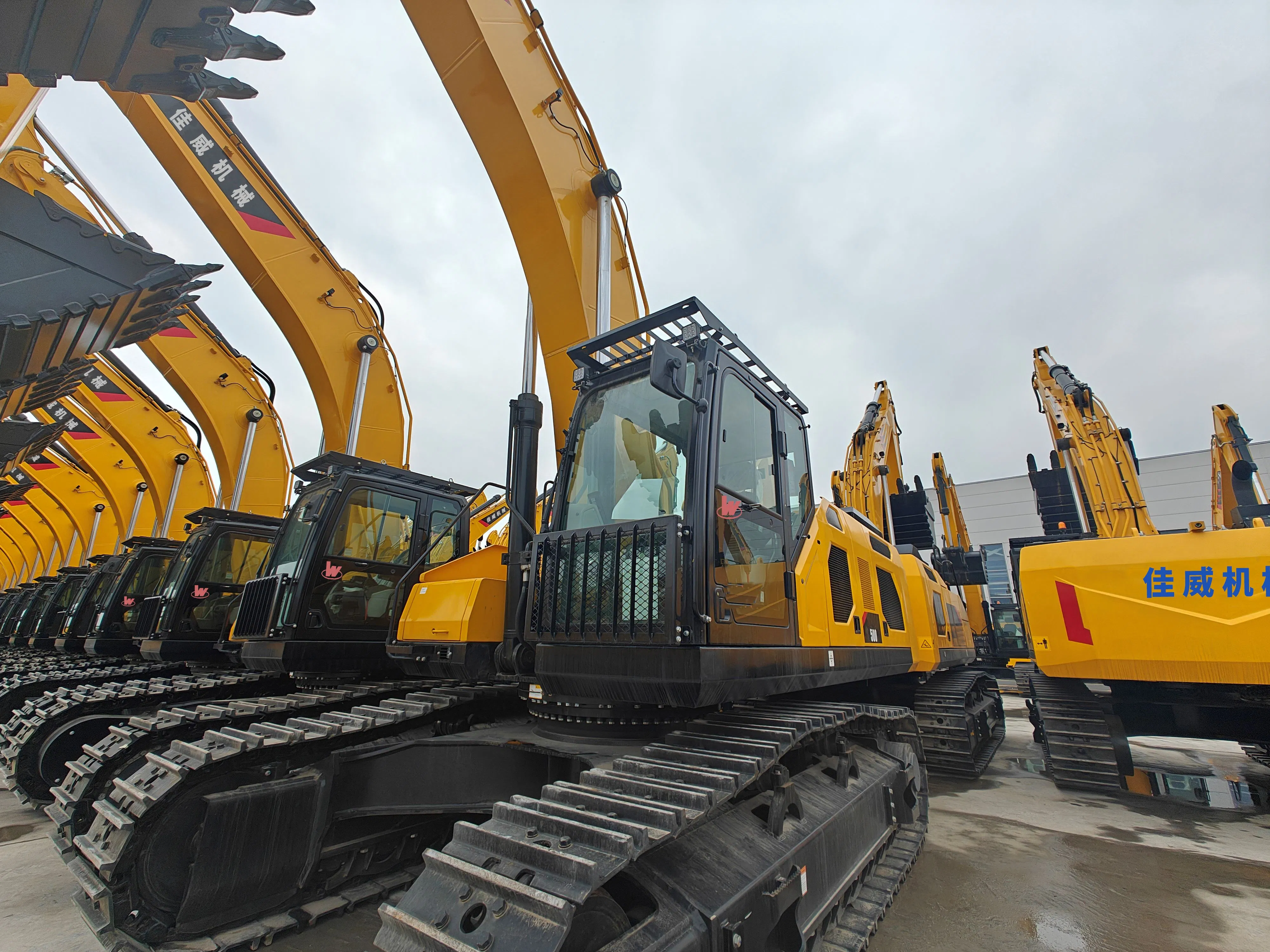 Large Hydraulic Excavator: 50 Ton Heavy Duty Excavation Equipment