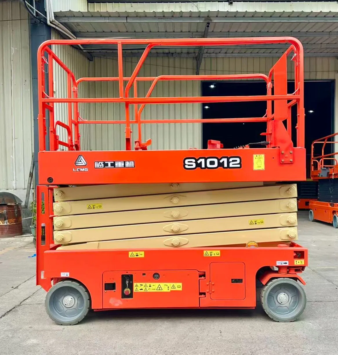 Scissor Lift Detail