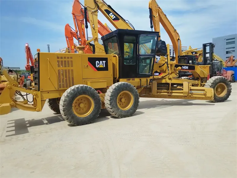 Cat 140h Grader View 3