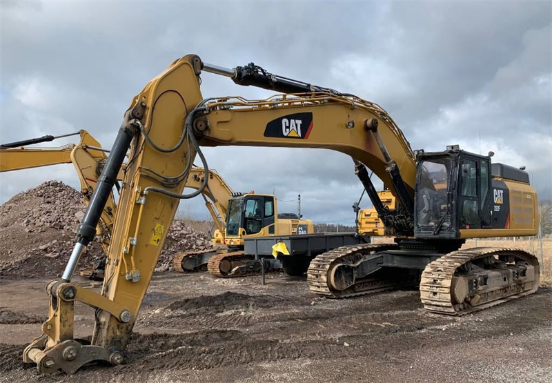 Excavadora Usada Second-Hand Construction Machinery Mining Equipment Excavadora Sobre Orugas