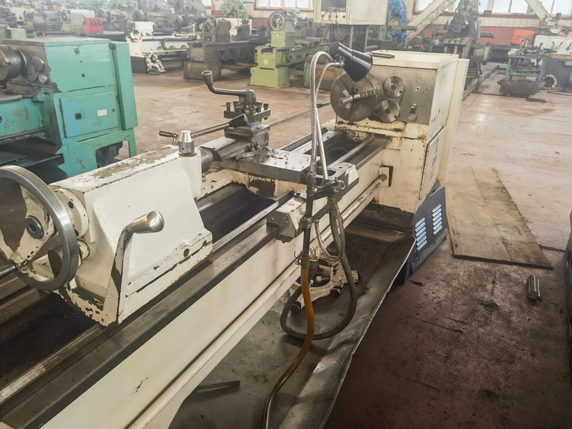 Versatile Used Lathe Equipment for Industrial Production Needs