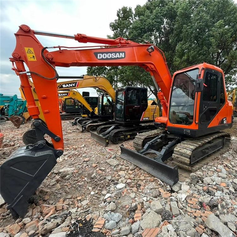 Pre-Owned 8t Doosan Mini Dh80 Crawler Excavator with Low Working Hours