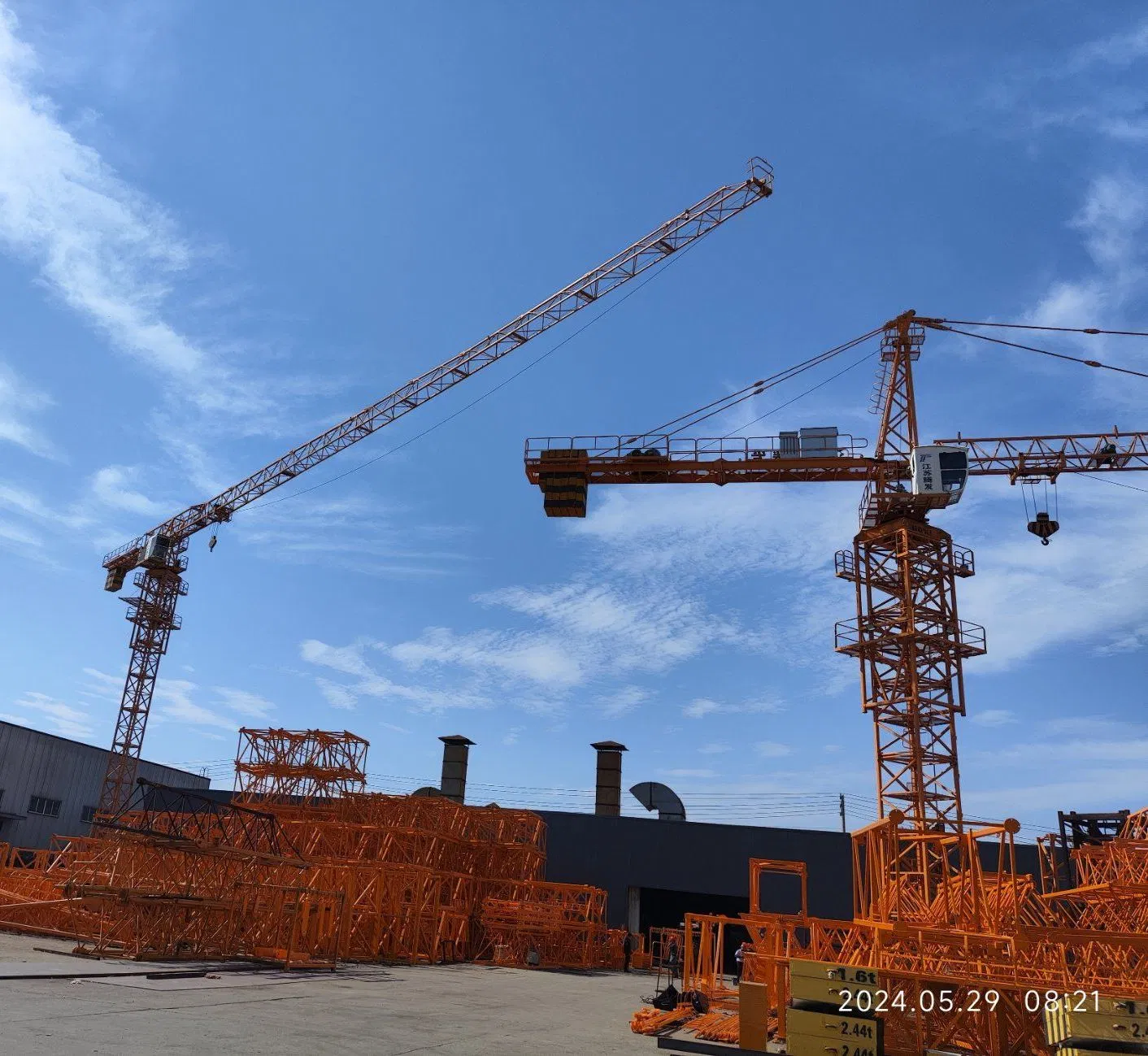 Safety-Certified Chinese 5-16 Ton Lifting Capacity Tower Crane Heavy Construction Machinery