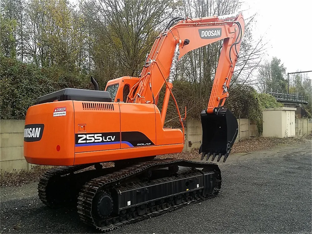 Doosan Dh225 Side