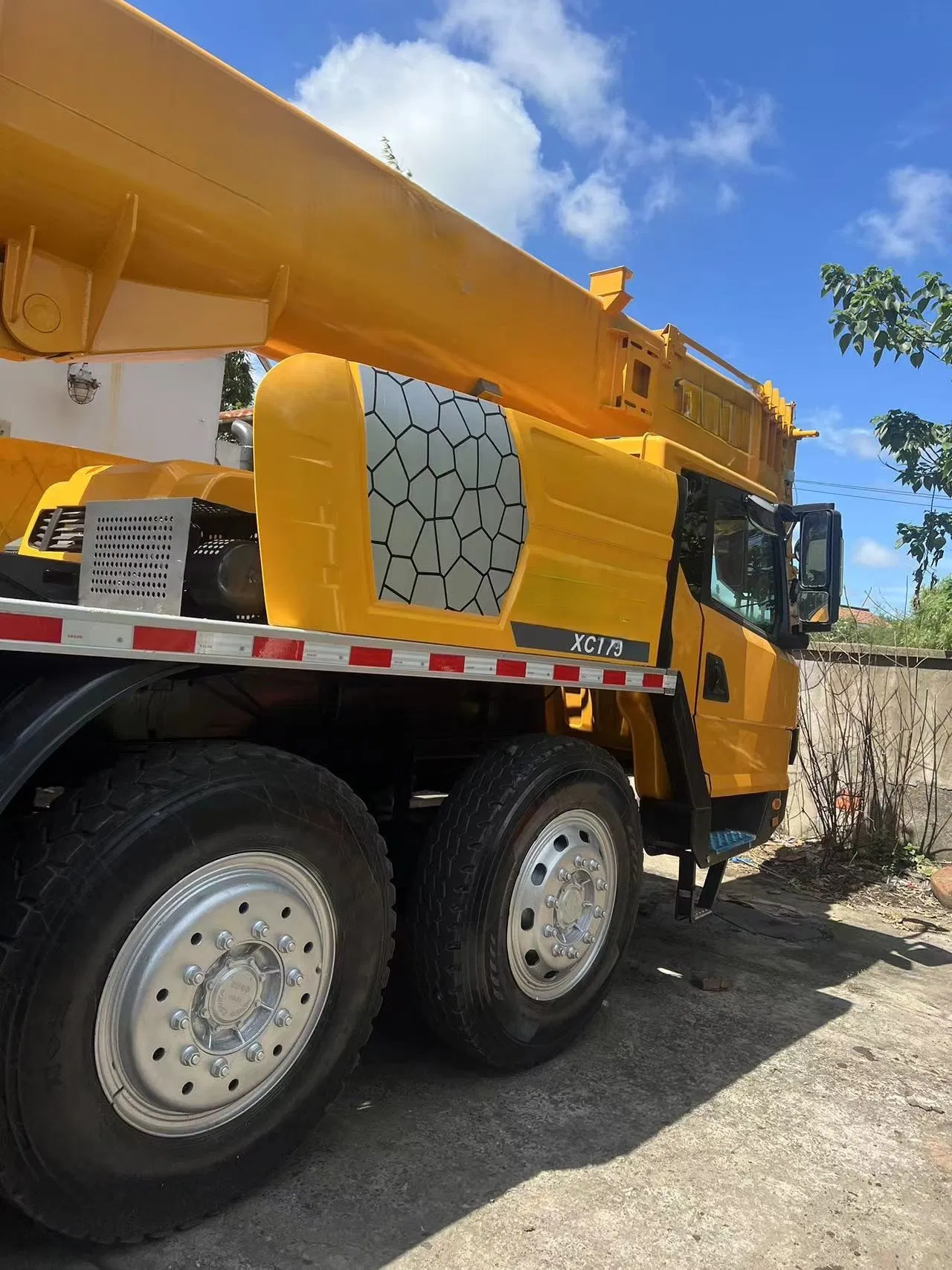 Xcg 75-Ton Ninety Percent of T Sold Second-Hand Construction Equipment