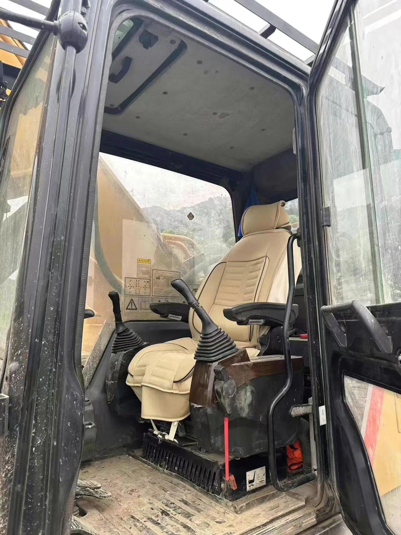 Excellent Condition Pre-Owned Excavator Sany 550h Heavy-Duty Design Excavator for Sany