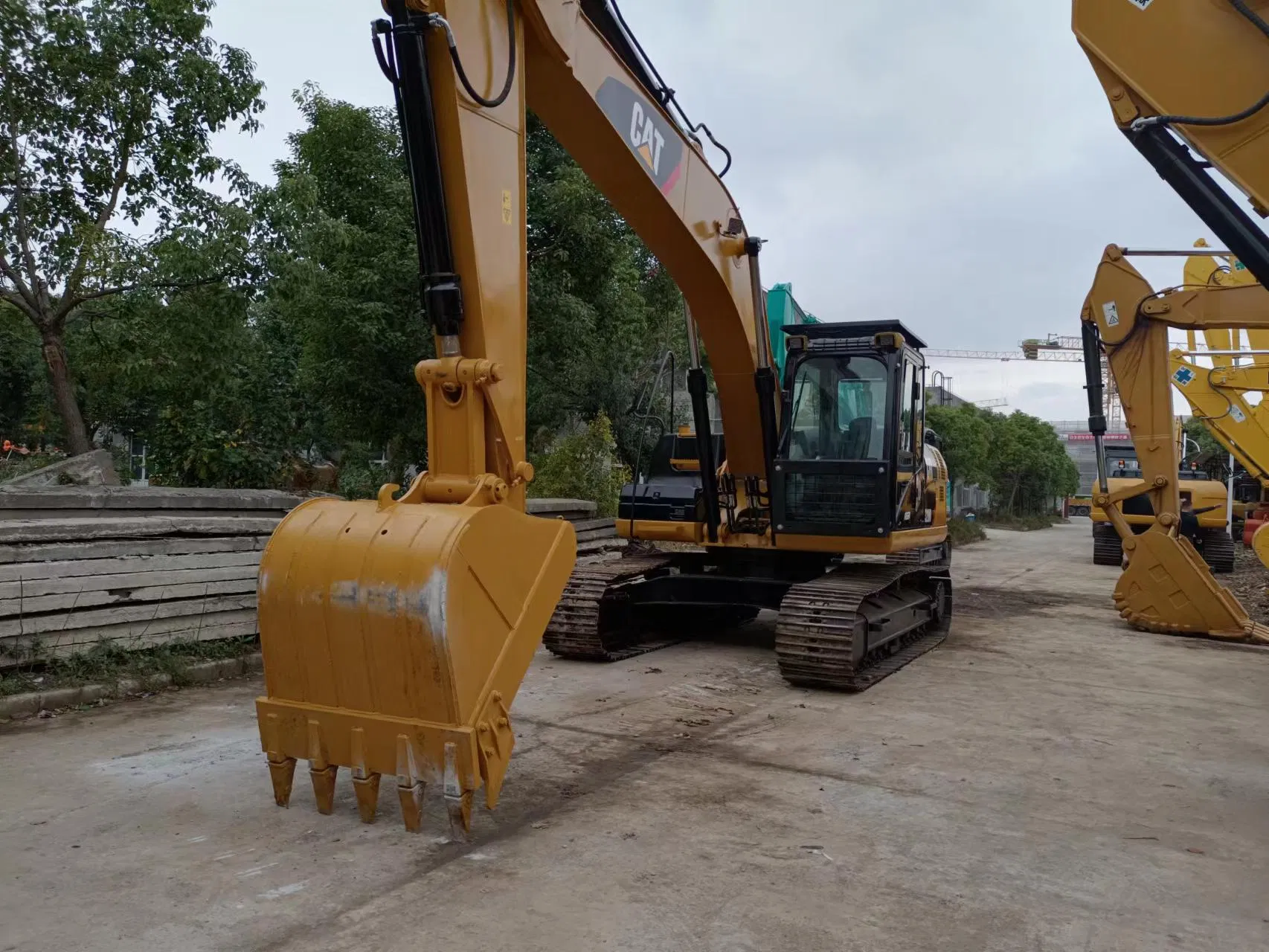 Used Machinery for Construction Crawler Caterpillar Excavator Cat 320d 320 Used Excavators