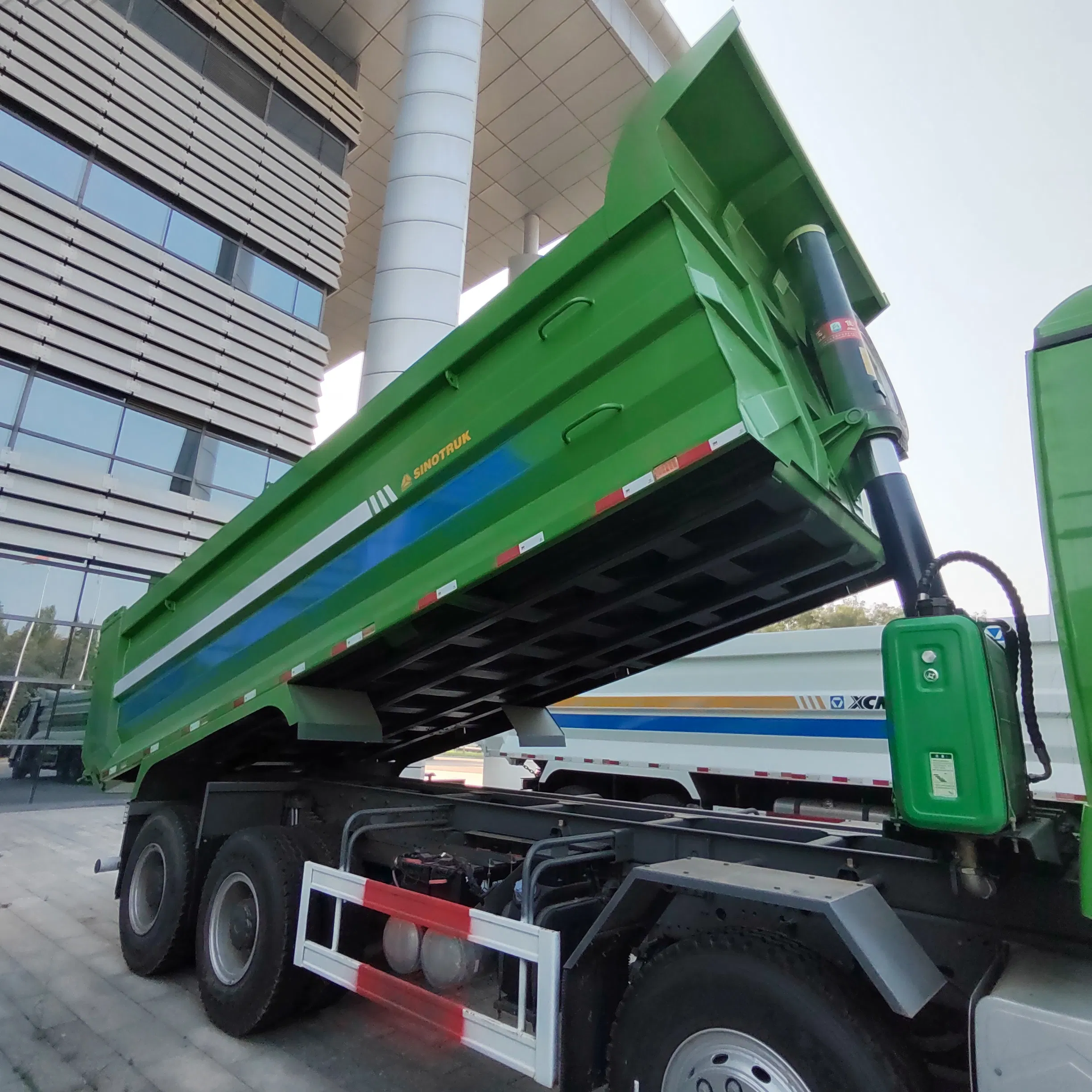 Affordable Used Sinotruk Mining Haulage Machinery for Heavy Duty Tasks