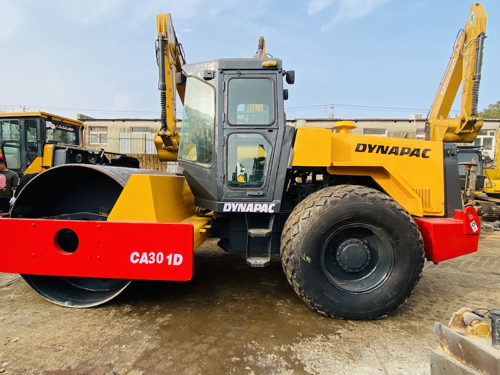 Original Used Dynapac Ca30d Road Roller Construction Equipment Second Hand Ca25D/Ca30d for Sale
