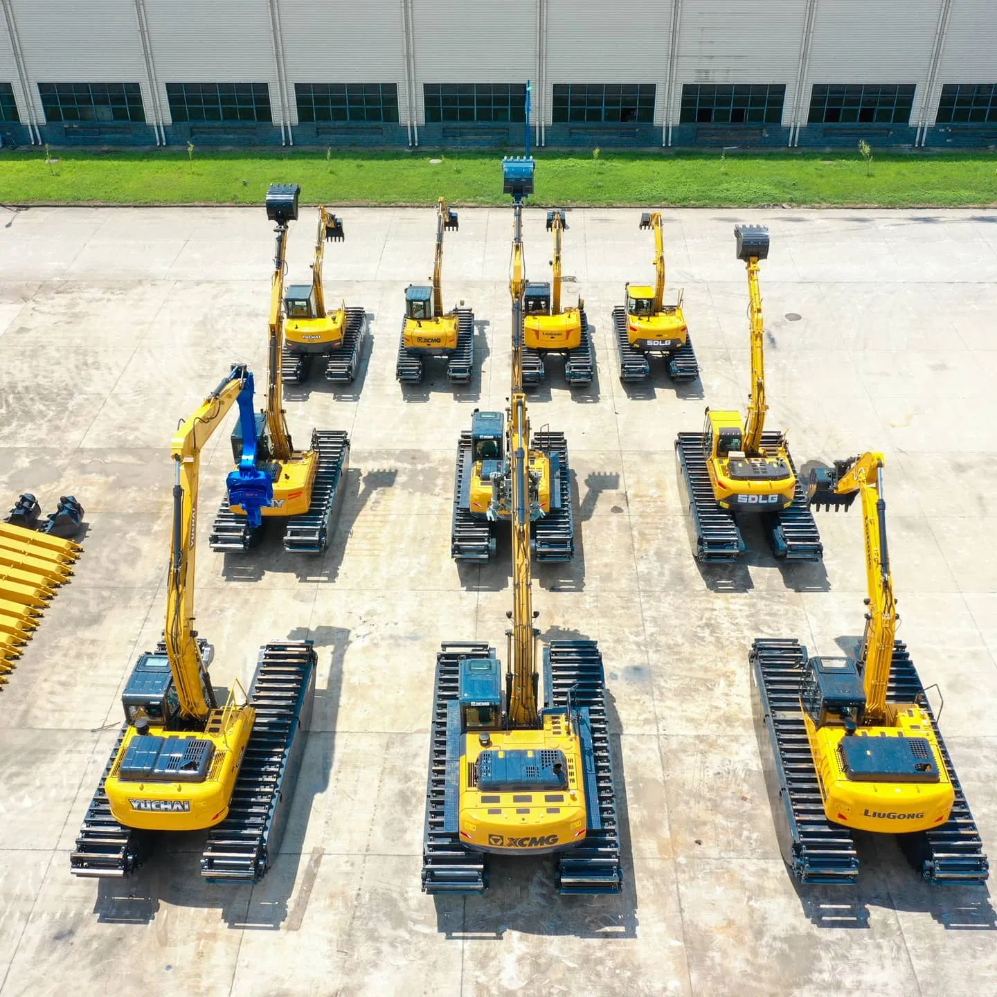 Factory Affordable Wholesale Stock Swamp Excavator Used Construction Machinery Africa Hot Sale Product Amphibious Marsh Buggy Floating Machine