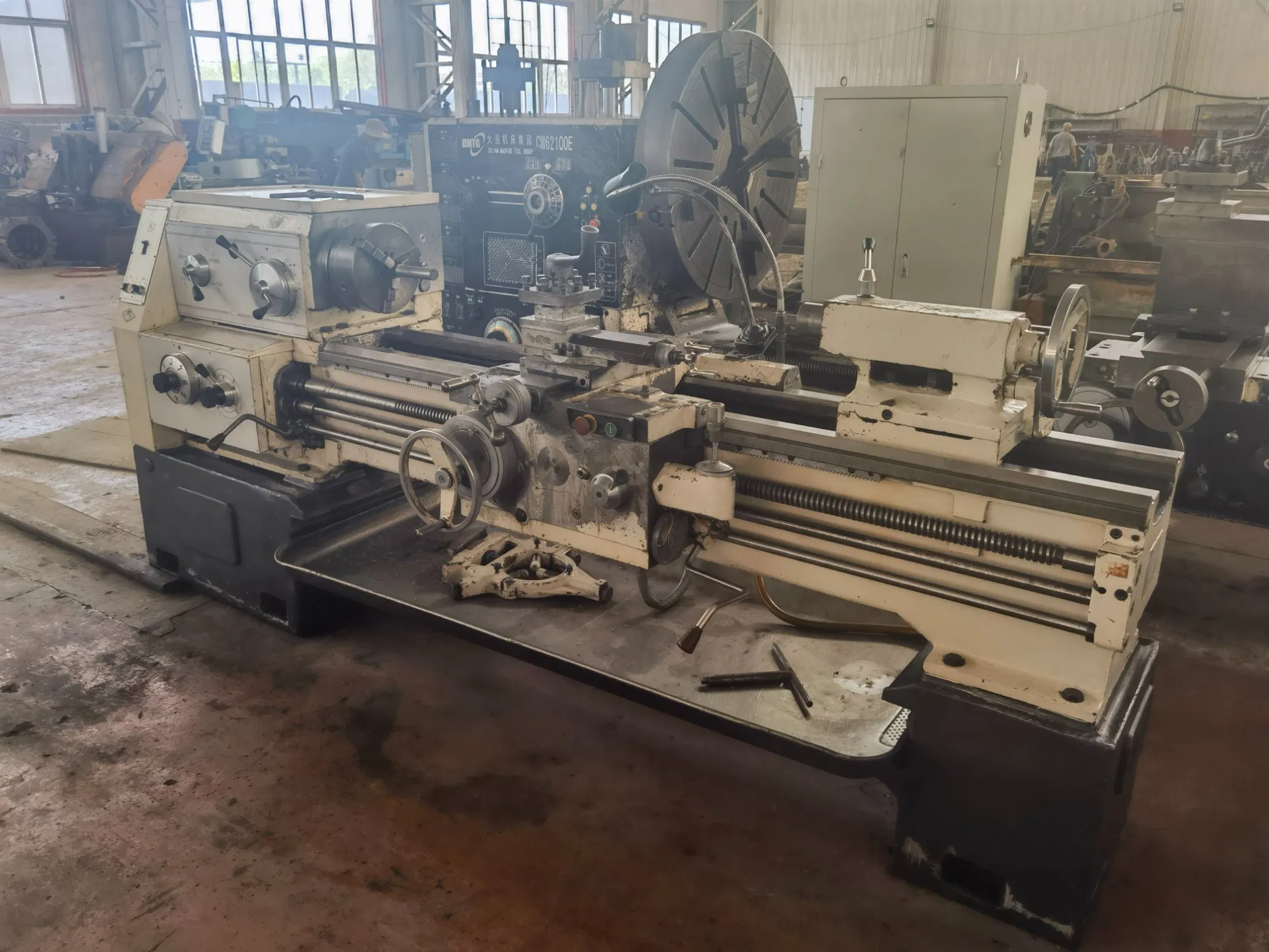 Versatile Used Lathe Equipment for Industrial Production Needs