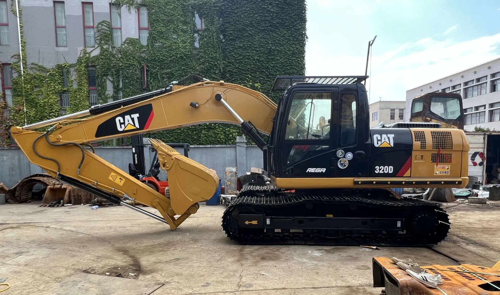 Used Excavator Machine Construction Caterpillar Excavator Cat 320d 323D 320gc Crawler Heavy Digger Machine Cheap Price for Sale