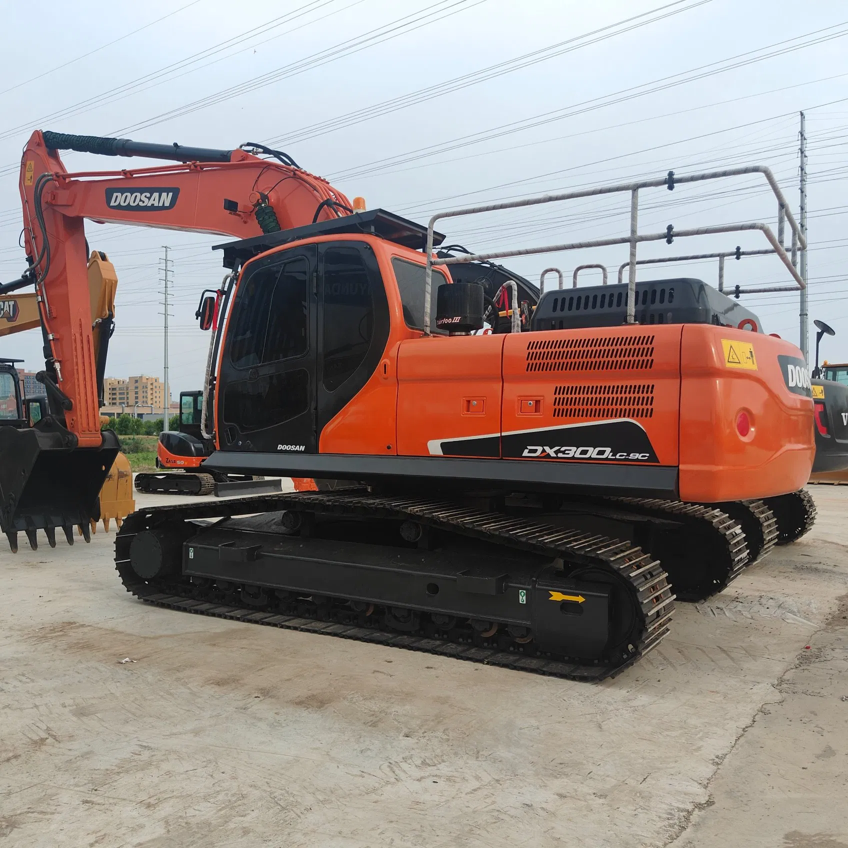 Doosan Dx300 Used Original Excavator High-Performance Construction Machine
