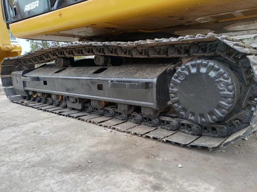 CAT 320D Excavator View 3