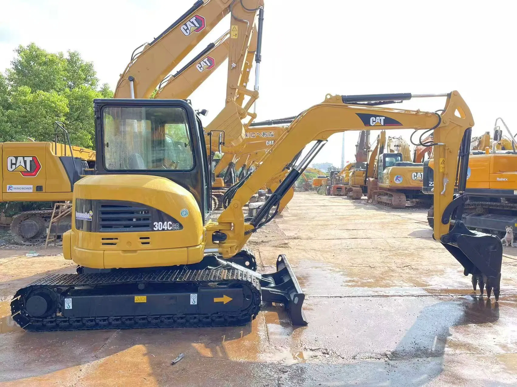 CAT304C View 2