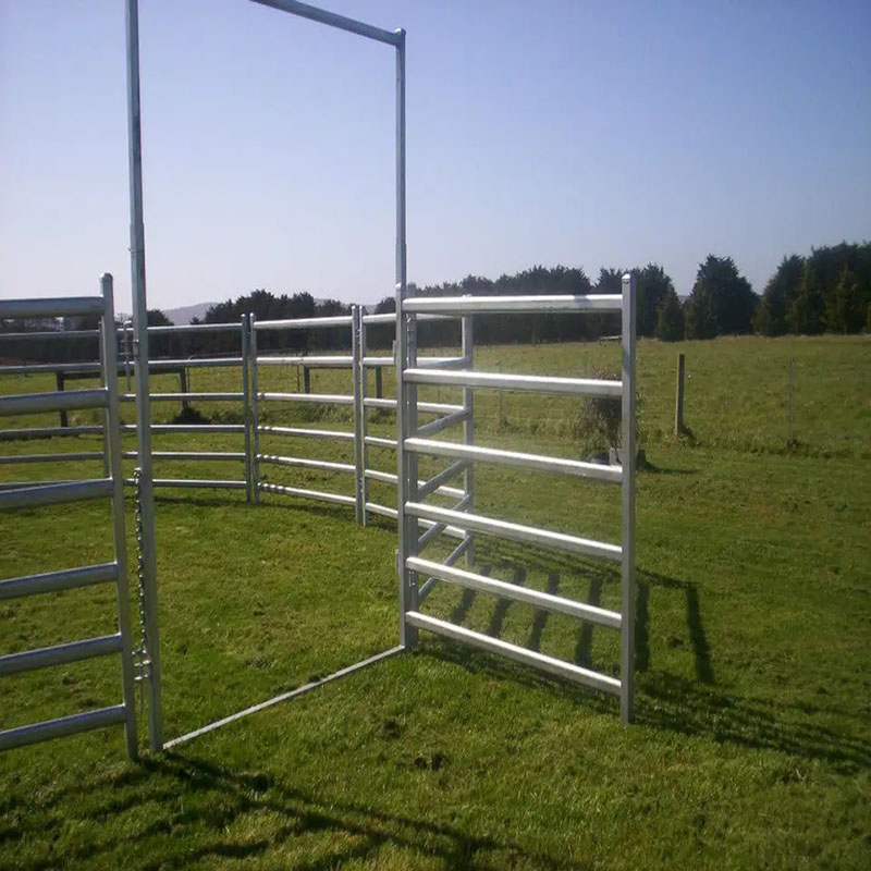 Farm Equipment Livestock Heavy Duty Hot DIP Galvanized Cattle Corral Cattle Yard Panels for Rental