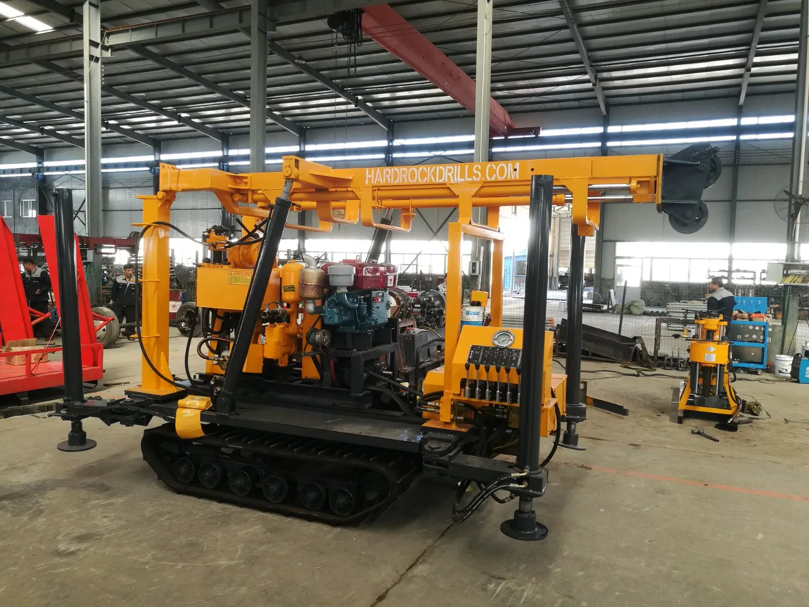 Portable 230m Crawler Type Borehole Drilling Equipment for Efficient Excavation