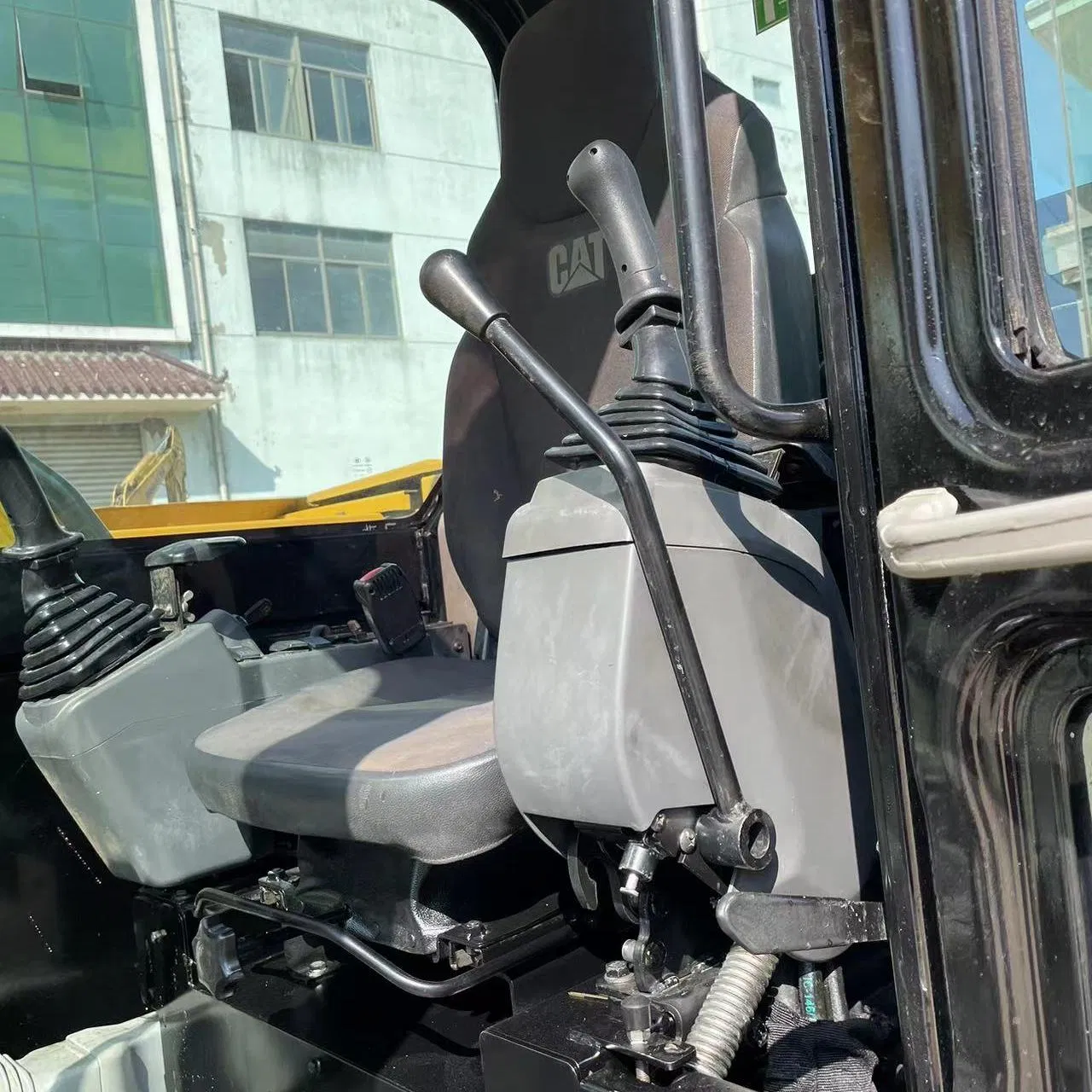 Second Hand Mini Small Crawler Digger 8ton Earth Moving Original Japan Construction Machine Equipment Cat 308e2 Excavadora Usada