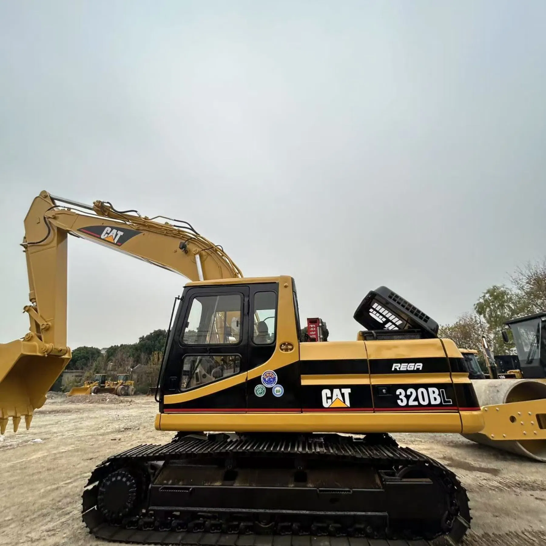 High-Standard Strong Power Used Tracked Excavatorfor Construction Machinery