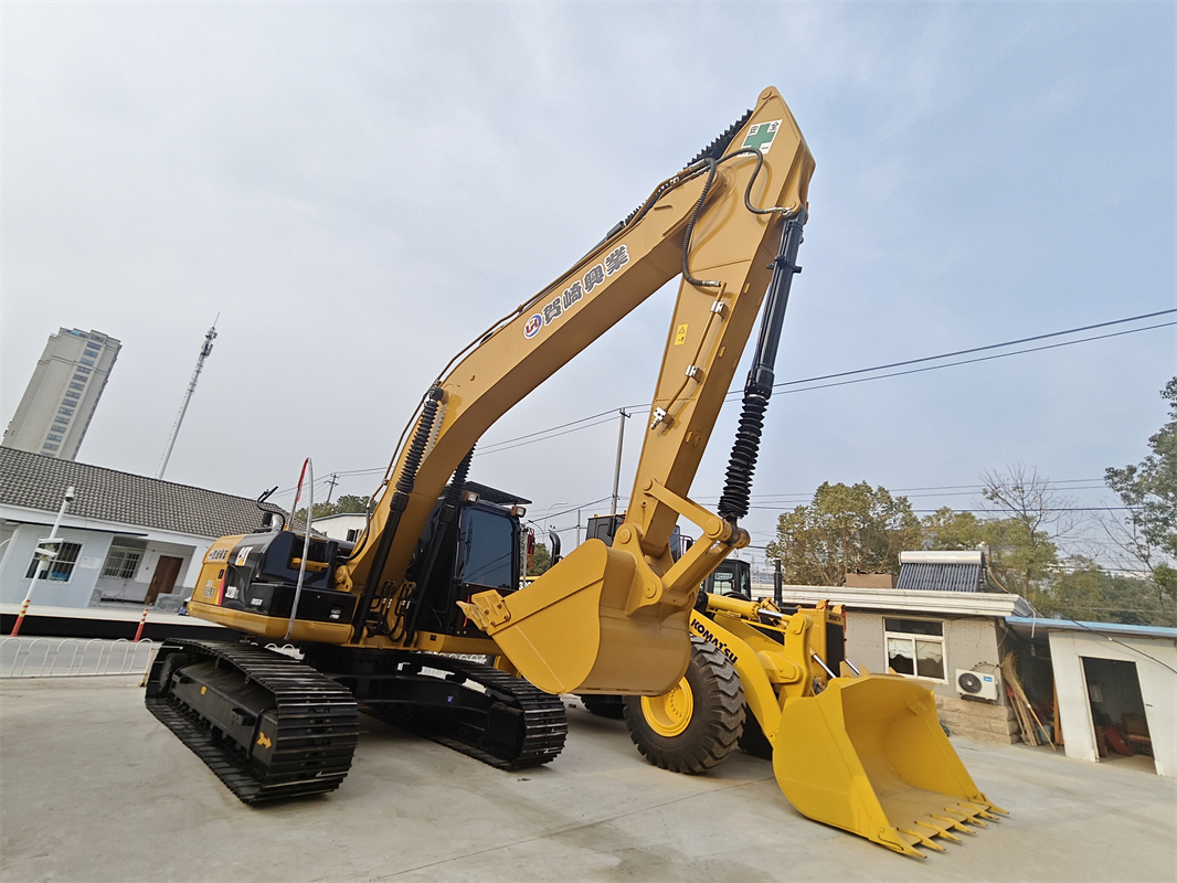 Japan Cat323D2l Excavator Secondhand Excavator Used Excavator Price Affordable Construction Heavy Equipment