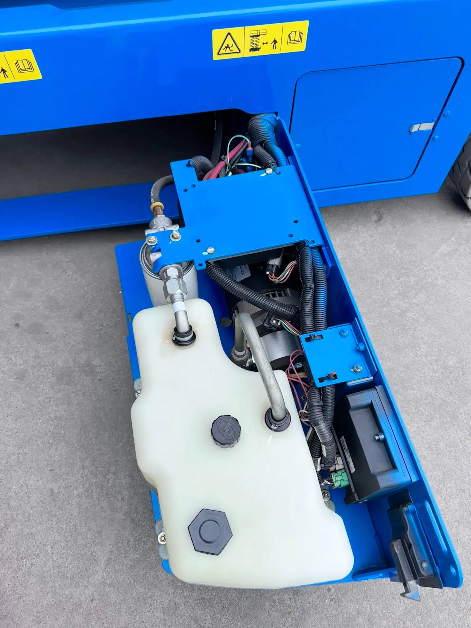 Heavy-Duty 4-Wheel Hydraulic-Driven Electric Scissor Equipment