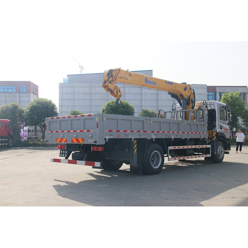 Affordable Heavy-Duty Crane Truck with Lifting Equipment for Sale