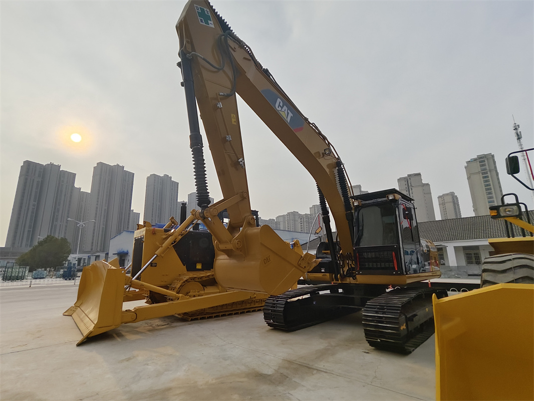Japan Cat323D2l Excavator Secondhand Excavator Used Excavator Price Affordable Construction Heavy Equipment