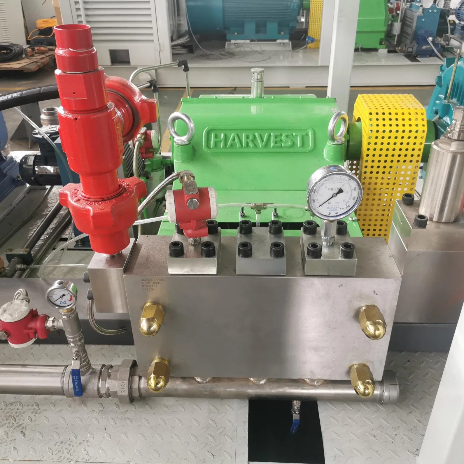 10150psi 250kw Road Marking Removal High Pressure Cleaning Equipment