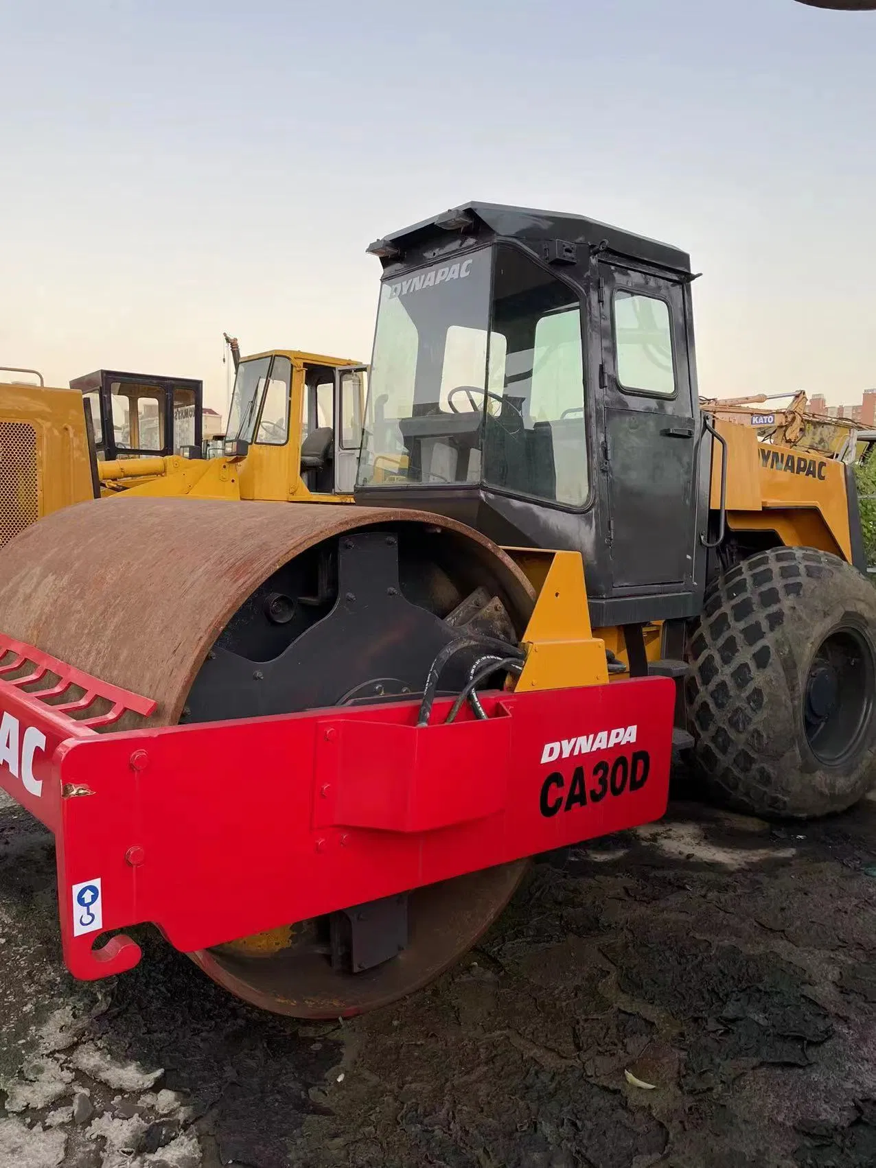Ca251d Ca702D Ca1500d Ca5500d Dynapac Ca301d Road Roller Compactor Ca 301d Single Drum Dynapac Vibration Rollers Construction Equipment for Sale Ca602D Ca251d