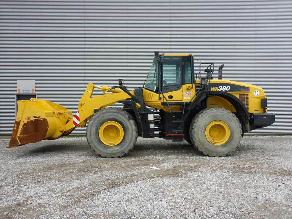 Wa380 Heavy Equipment Wheel Loader for Mining Earthmoving Projects