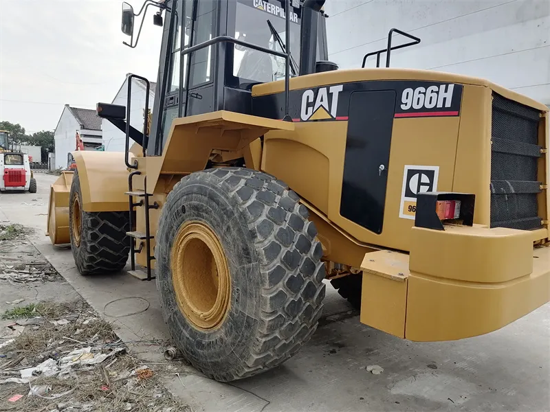 CAT 966H Wheel Loader Detail
