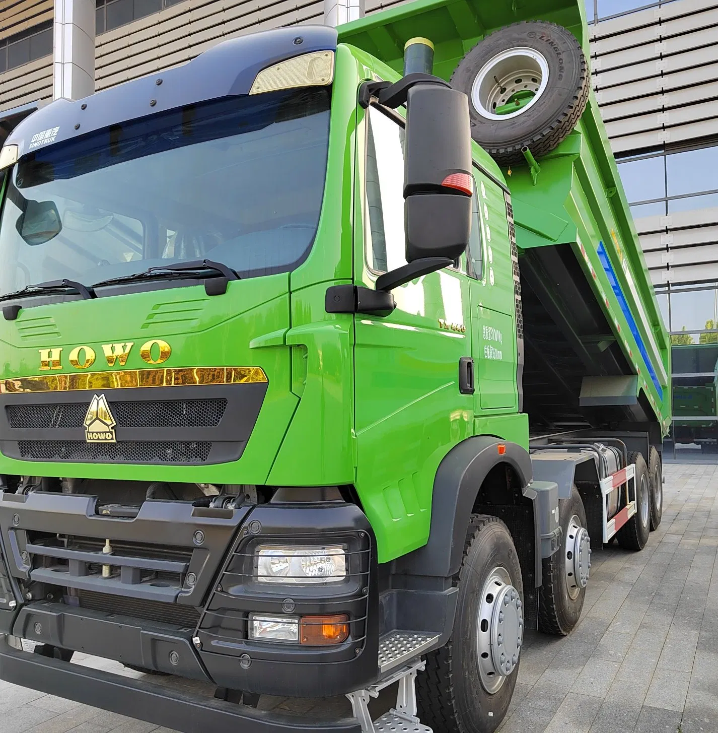 Affordable Used Sinotruk Mining Haulage Machinery for Heavy Duty Tasks