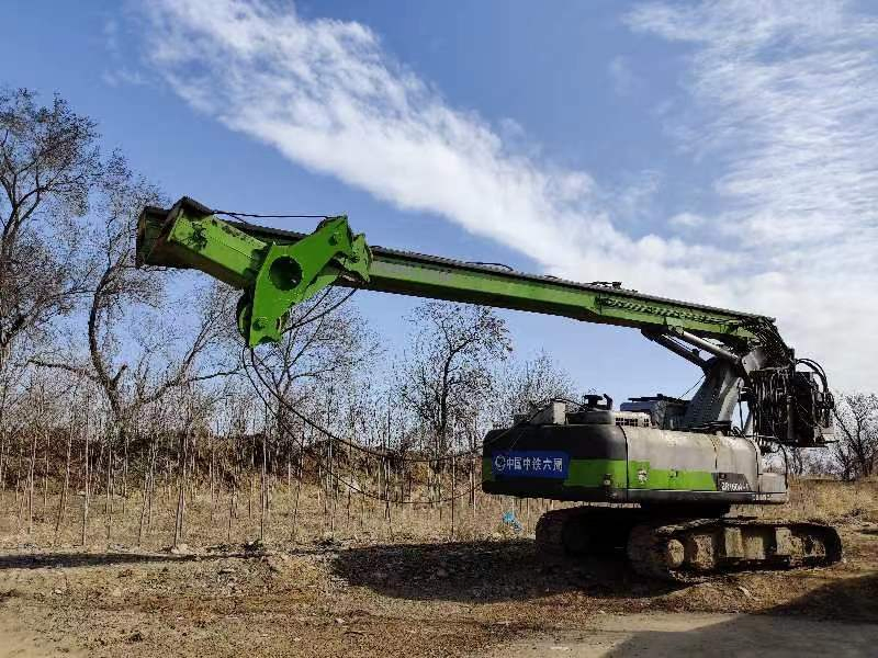 Crawler Hydraulic Rotary Drill/Basic Engineering Drill/Water Well/Mine Exploration and Excavation/Geotechnical Construction Equipment