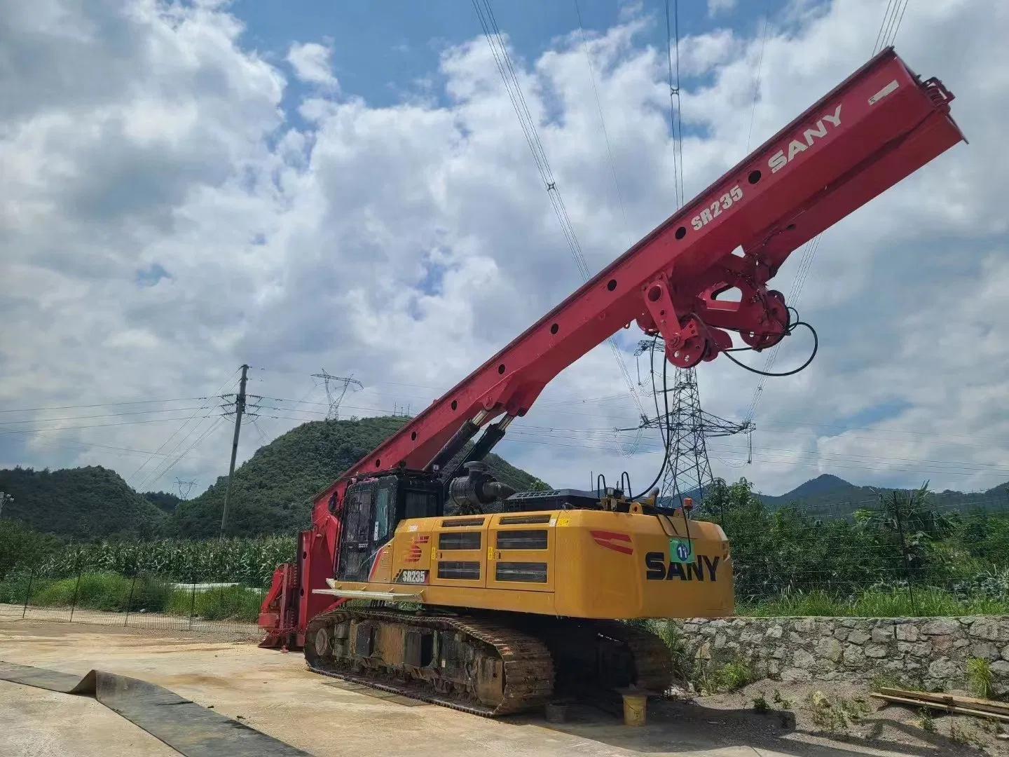 Fully Hydraulic Steel Crawler Rotary DTH Water Well Drilling Rig Drilling Machine