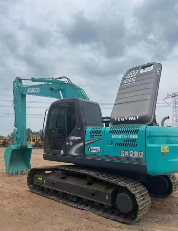 Well-Maintained Kobelco Sk200 Digger 20ton Pre-Owned Digger Excavators Used